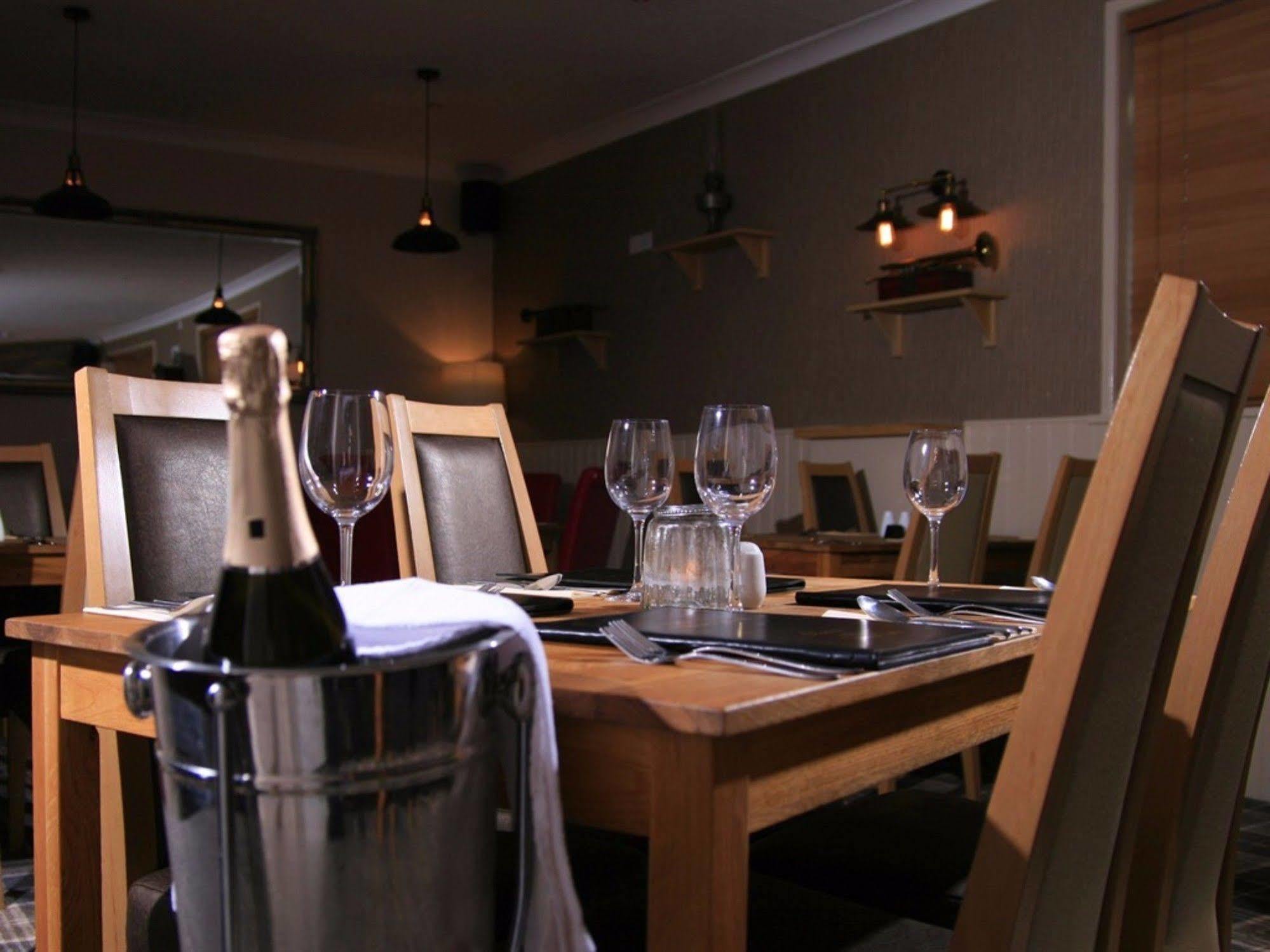 The Townhead Hotel ロッカビー エクステリア 写真